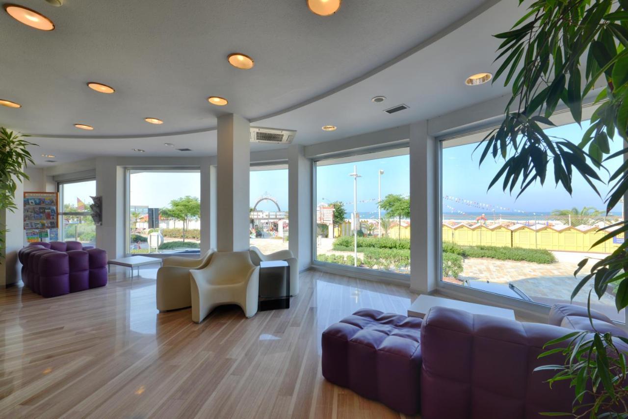 Hotel Rex - Fronte Mare リッチョーネ エクステリア 写真