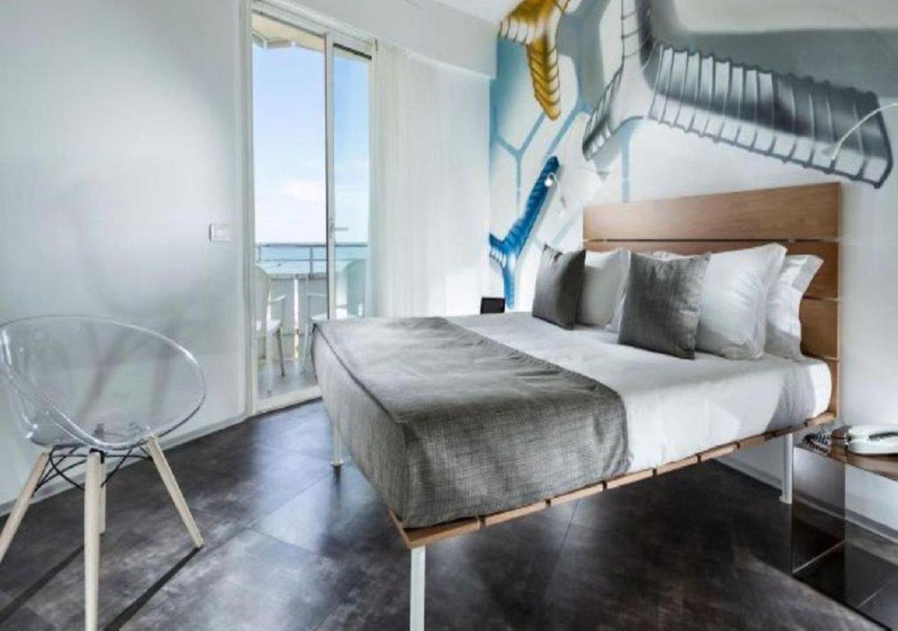 Hotel Rex - Fronte Mare リッチョーネ エクステリア 写真